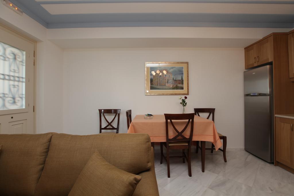 Avgerinos Hotel Kampochora  Pokoj fotografie